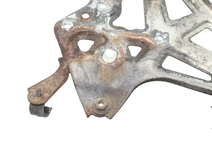 Lexus RX 330 - 350 - 400H (2008 - 2012) G901948010 Кронштейн аккумулятора гибридного автомобиля — фото 8