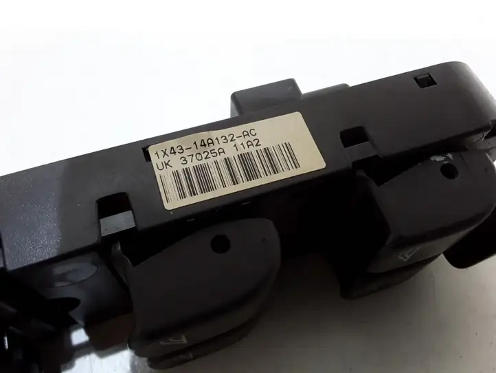 Jaguar X-Type (2001 - 2008) 1X4314A132AC Кнопка стеклоподъемников — фото 3