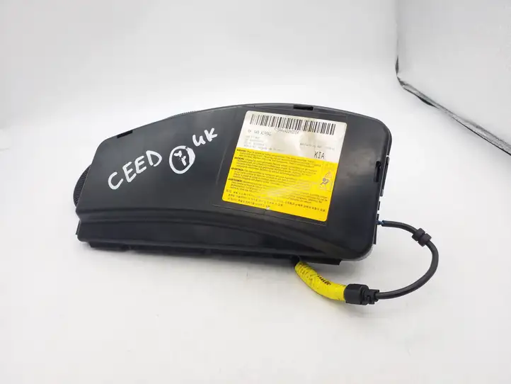 Kia Ceed (2006 - 2010) 607184901 Подушка безопасности сиденья — фото 1