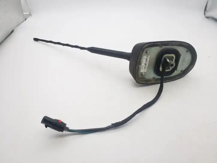 Ford Escape III (2013 - 2019) DS7T19G461AD GPS антенна — фото 2
