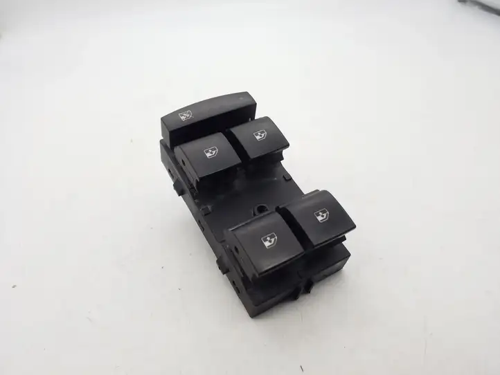 Buick Encore I (2012 - 2019) 13305373 Кнопка стеклоподъемников — фото 1