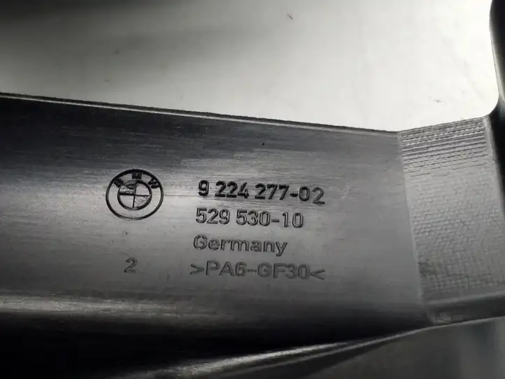 BMW 3 F30 F35 F31 (2012 - 2018) 9224277 Кронштейн звукового сигнала — фото 3