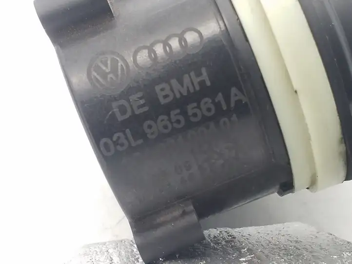 Audi A5 8T 8F (2007 - 2011) 03L965561A Электроциркуляционный насос — фото 3
