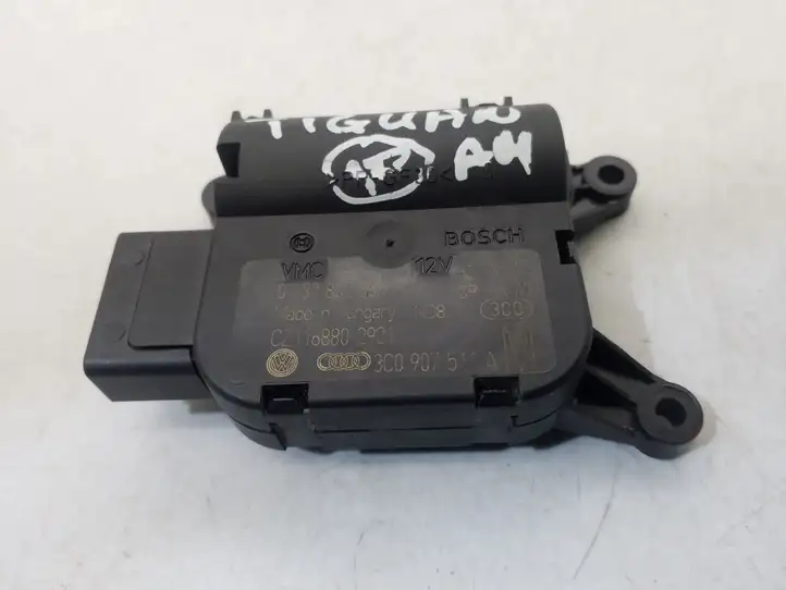 Volkswagen Tiguan (2007 - 2011) 3C0907511AM Двигатель задвижки потока воздуха — фото 3