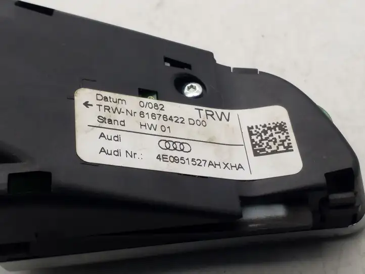 Audi A4 S4 B8 8K (2007 - 2011) 4E0951527AH Кнопки на рулевом колесе — фото 3