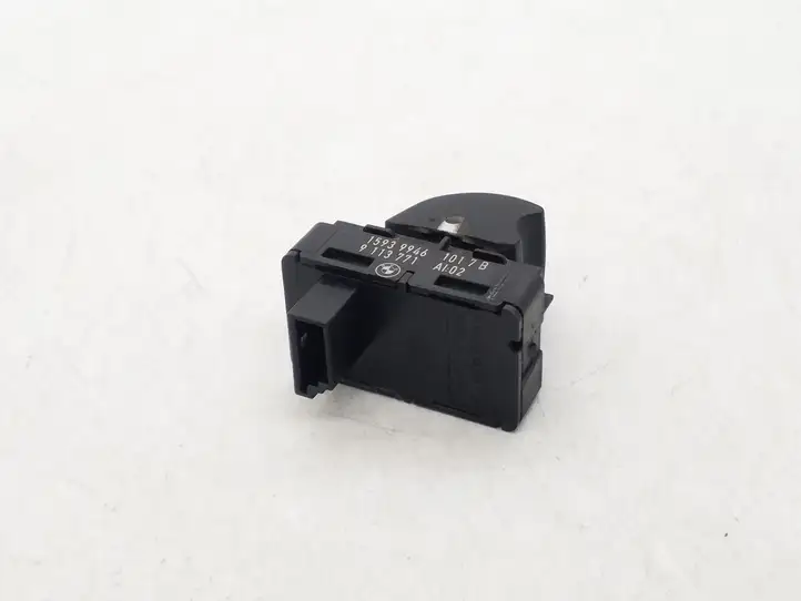 BMW 5 E60 E61 (2004 - 2010) 9113771 Кнопка стеклоподъемников — фото 2