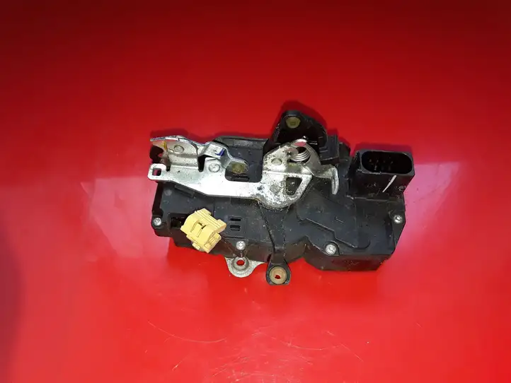 Cadillac SRX (2003 - 2006) L10373665 Замок передней двери — фото 1