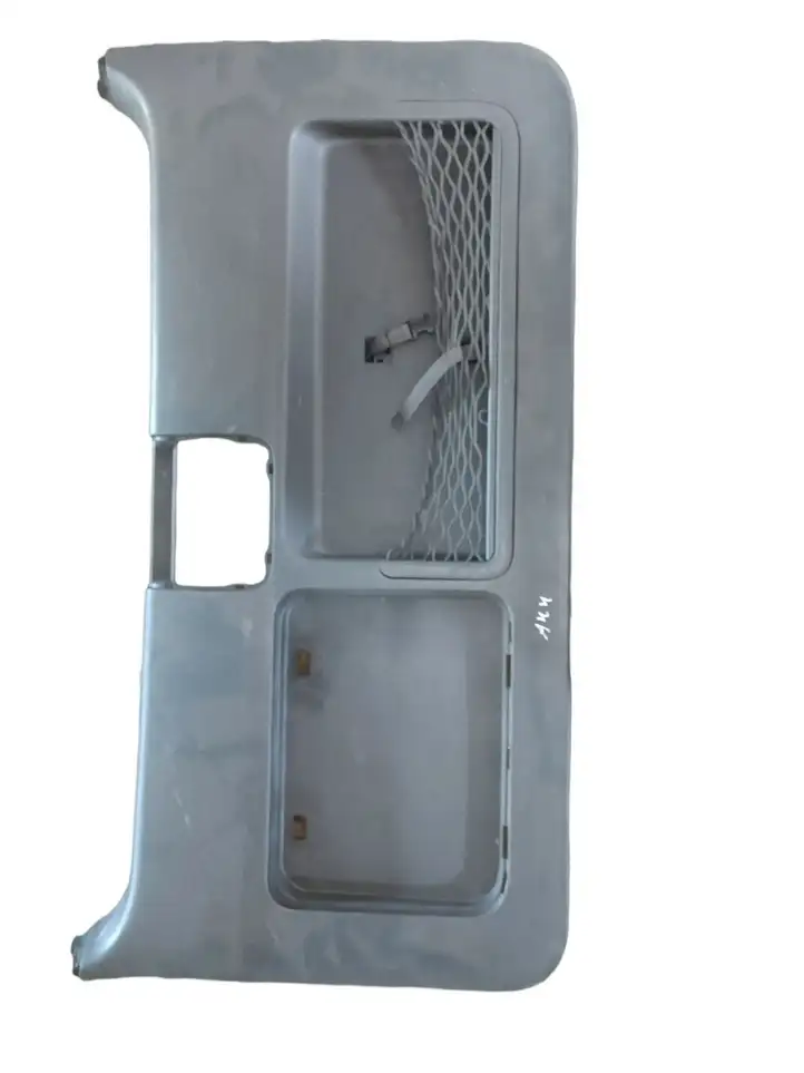 Toyota Land Cruiser (J120) (2002 - 2009) 6478060210 Прочая отделка багажника — фото 1