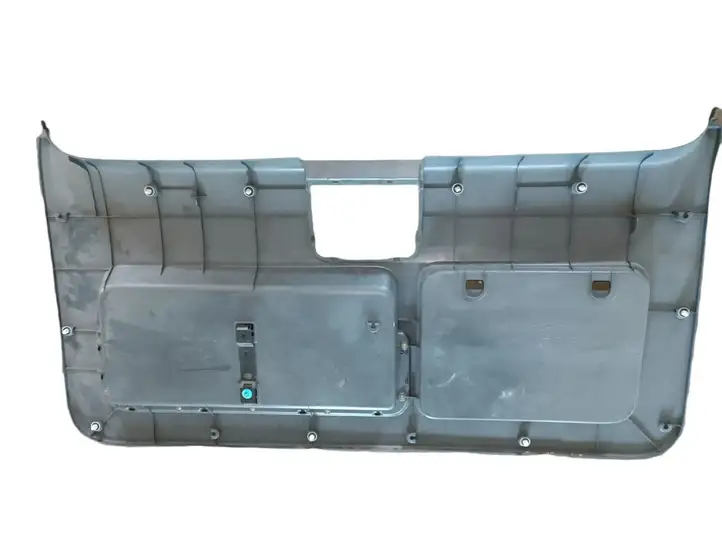 Toyota Land Cruiser (J120) (2002 - 2009) 6478060210 Прочая отделка багажника — фото 2