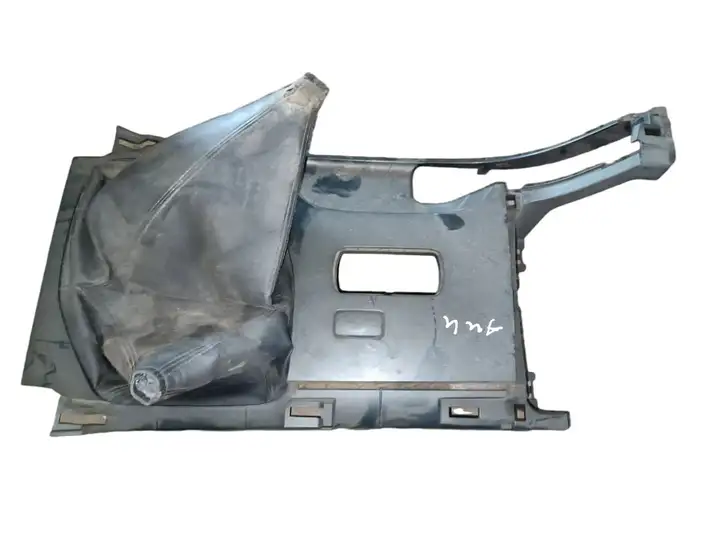 Toyota Land Cruiser (J120) (2002 - 2009) 5882160070 Рамка рычага КПП — фото 1