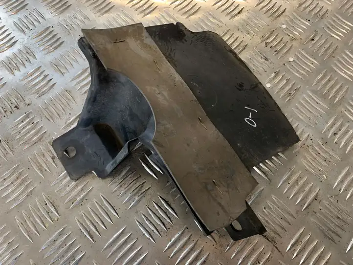 Nissan Qashqai (2006 - 2010) 62823JD51A Кронштейн панели радиатора — фото 1