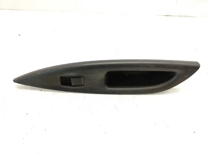 Mazda 6 (2002 - 2005) GJ6A685L6 Кнопка стеклоподъемников — фото 2