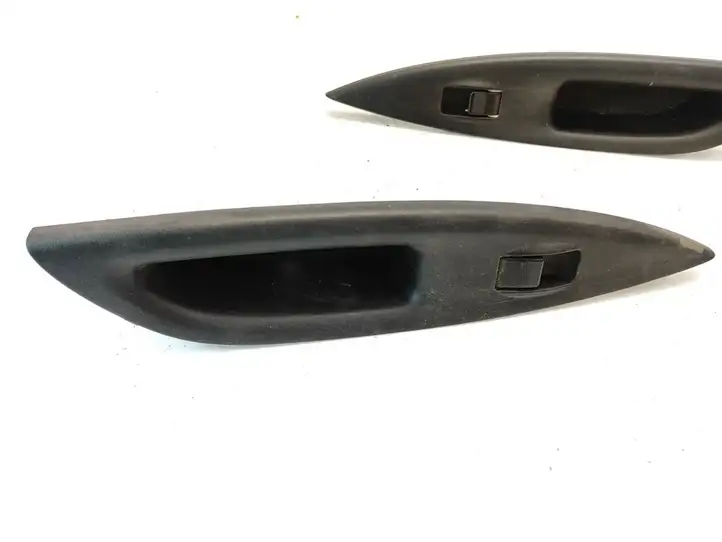 Mazda 6 (2002 - 2005) GJ6A685L6 Кнопка стеклоподъемников — фото 4