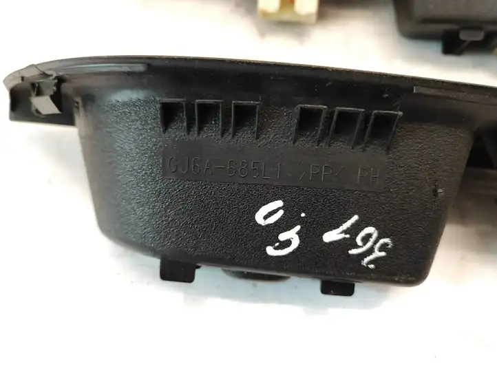 Mazda 6 (2002 - 2005) GJ6A685L6 Кнопка стеклоподъемников — фото 7