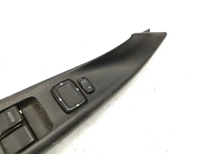 Mazda 6 (2002 - 2005) GJ6A684L6 Блок кнопок стеклоподъемников — фото 4