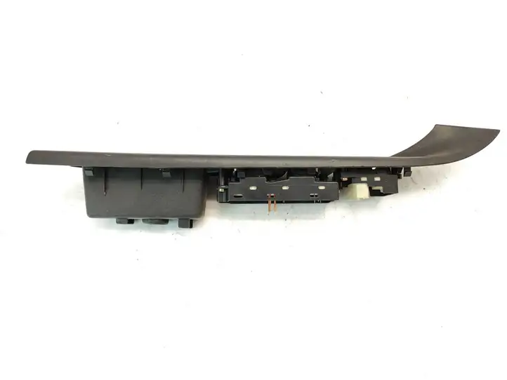 Mazda 6 (2002 - 2005) GJ6A684L6 Блок кнопок стеклоподъемников — фото 5