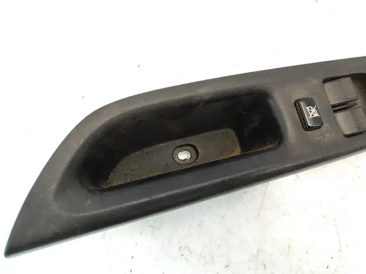 Mazda 6 (2002 - 2005) GJ6A684L6 Блок кнопок стеклоподъемников — фото 8