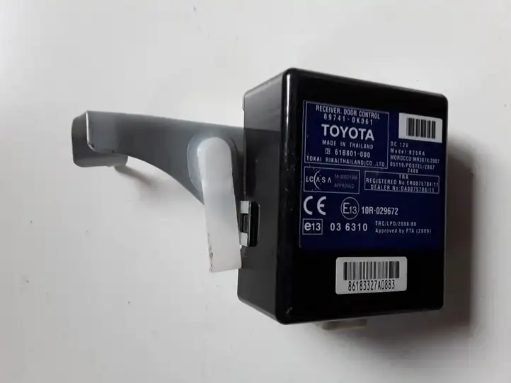 Toyota Hilux (AN10, AN20, AN30) (2008 - 2011) 897410K061 Блок управления крышкой багажника — фото 1