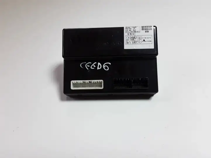 Kia Ceed (2006 - 2010) 954001H580 Модуль комфорта — фото 1