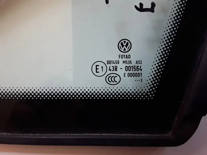 Volkswagen Golf VII (2013 - 2019) 43R001564 Треугольное стекло кузова — фото 2