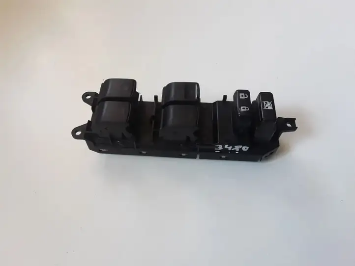 Toyota Prius (XW30) (2009 - 2015) 515220 Блок кнопок стеклоподъемников — фото 1