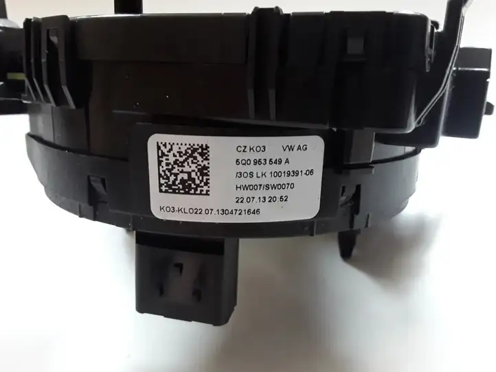 Volkswagen Golf VII (2013 - 2019) 5Q0953549A Контактное кольцо SRS — фото 3