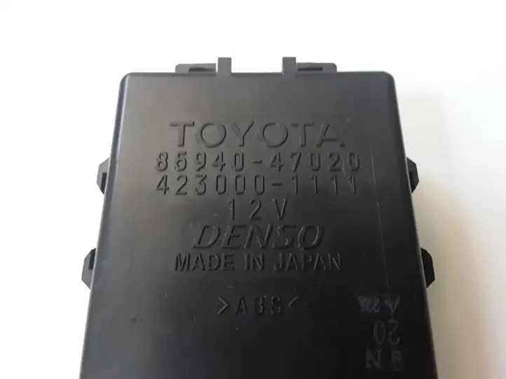 Toyota Prius (XW30) (2009 - 2015) 8594047020 Реле стеклоочистителей — фото 2