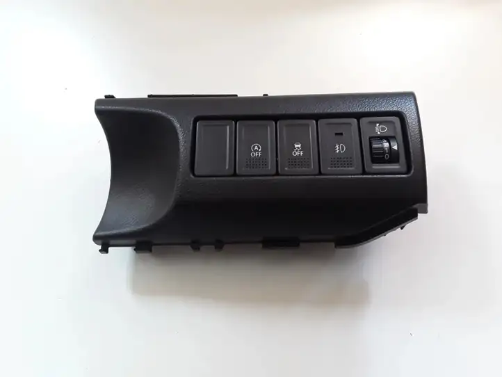 Suzuki Vitara (2014 - 2018) 7383254P0 Включатель противотуманных фар — фото 1