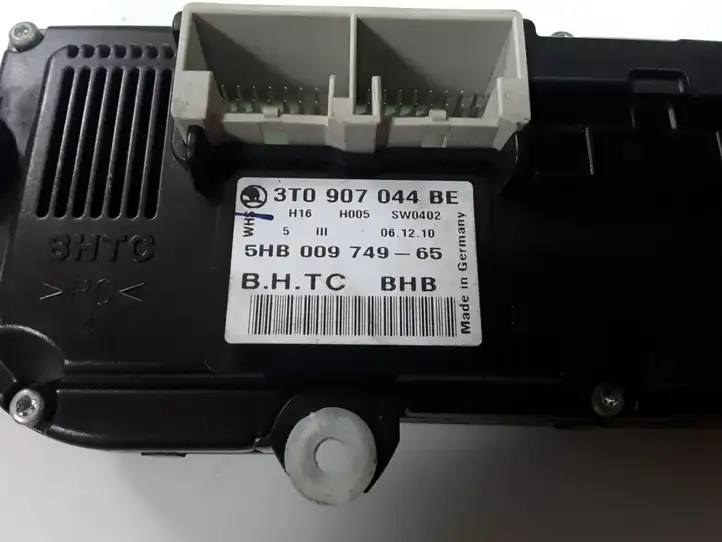 Skoda Yeti (5L) (2009 - 2012) 3T0907044BE Блок управления кондиционером — фото 2