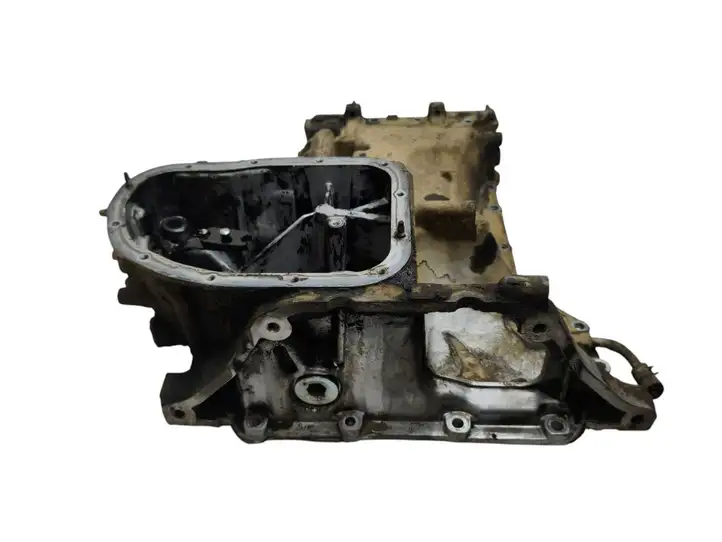 Toyota Land Cruiser (J200) (2008 - ) Картер двигателя — фото 2