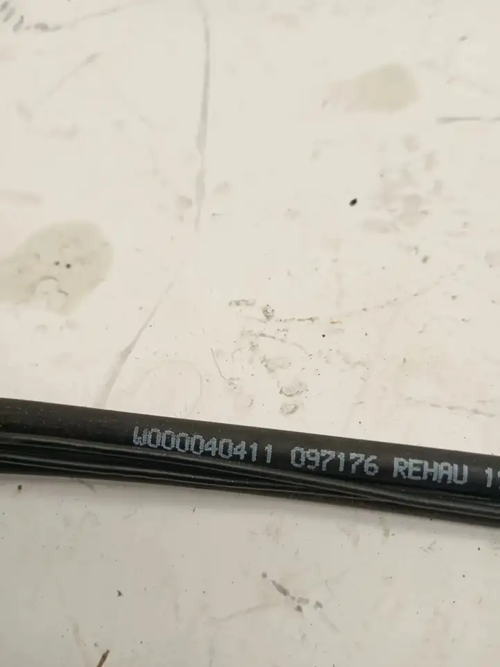Mercedes-Benz S C217 (2015 - 2020) W000040411 Шланг (шланги) оконной жидкости лобового стекла — фото 2