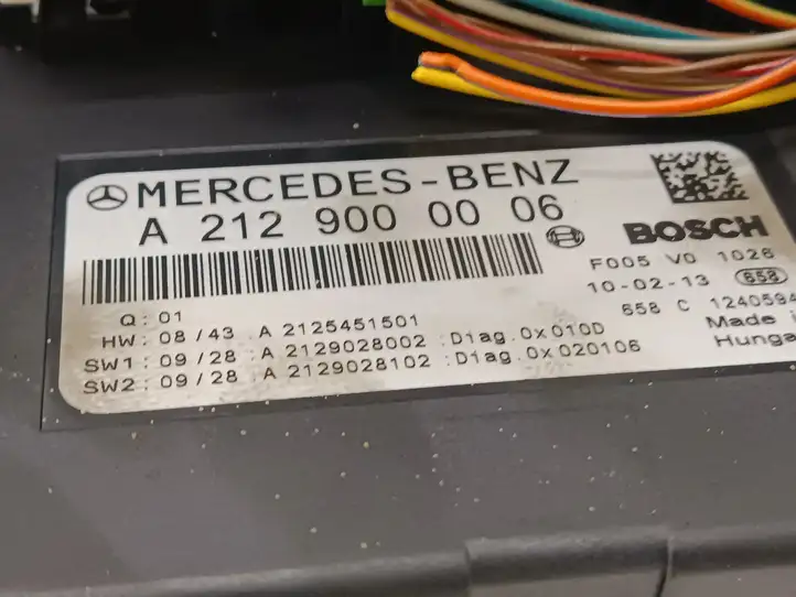 Mercedes-Benz E W212 (2009 - 2016) A2129000006 Блок предохранителей — фото 3