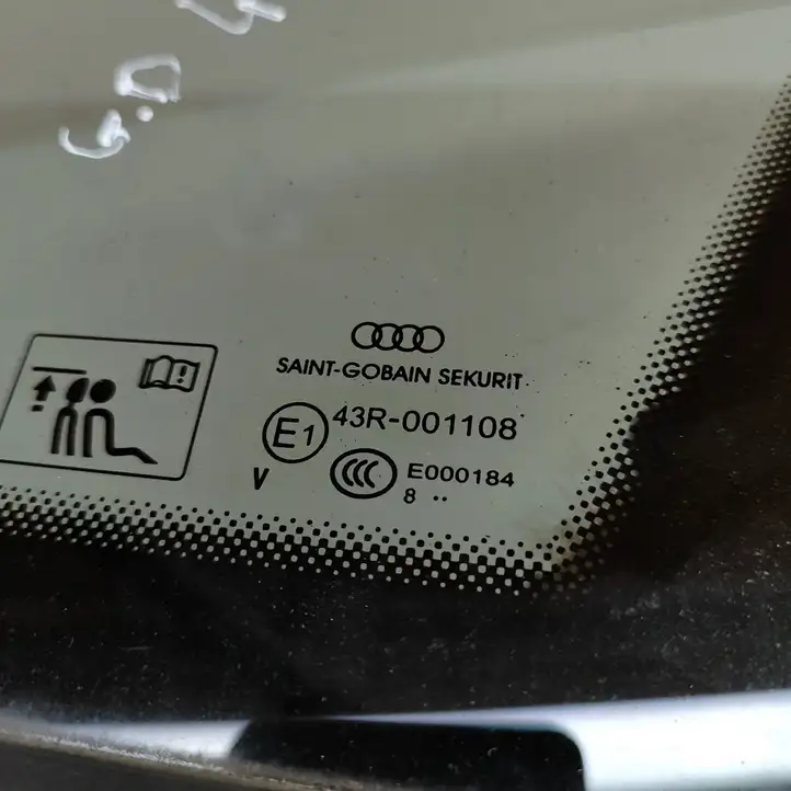 Audi A3/S3 8V (2016 - 2020) 8V4845300C Заднее боковое стекло — фото 6