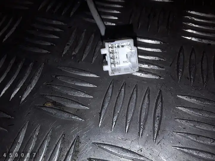Mitsubishi Outlander (2007 - 2012) 0265005550 Датчик угла поворота руля — фото 2