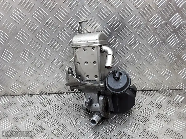 Volvo V60 (2013 - 2018) 31422315 Охладитель клапана EGR — фото 4
