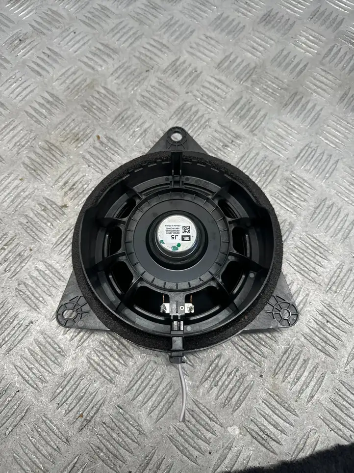 Toyota RAV 4 (XA50) (2018 - ) 8616042170 Динамики задних дверей — фото 2