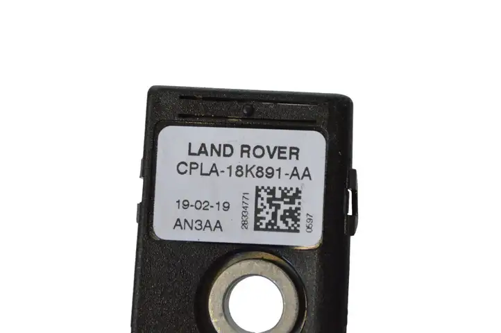 Land Rover Range Rover L405 (2017 - 2022) CPLA18K891AA Усилитель антенны — фото 3