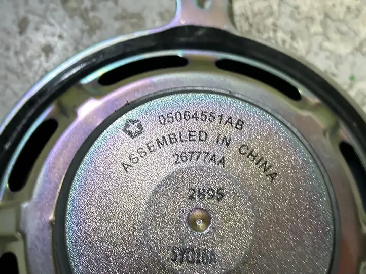 Dodge Challenger (2014 - ) 05064551AB Динамик панели приборов — фото 3