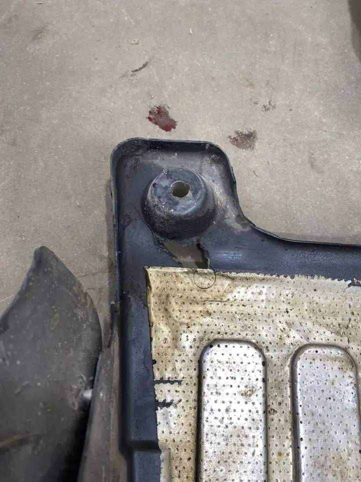 Jaguar XF (2007 - 2015) DX236A969AE Защита днища — фото 8