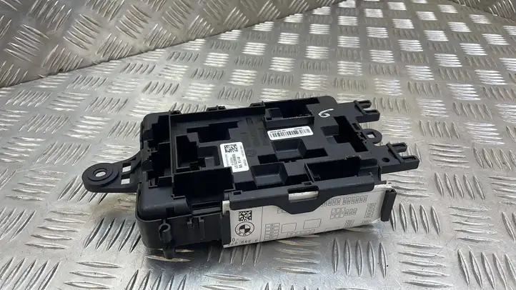 BMW 1 F20 F21 (2011 - 2019) 938907001 Блок предохранителей — фото 4