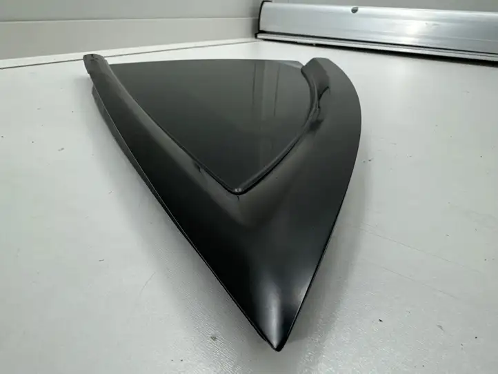 Tesla Model Y (2019 - 2024) 160080900A Заднее боковое стекло — фото 3