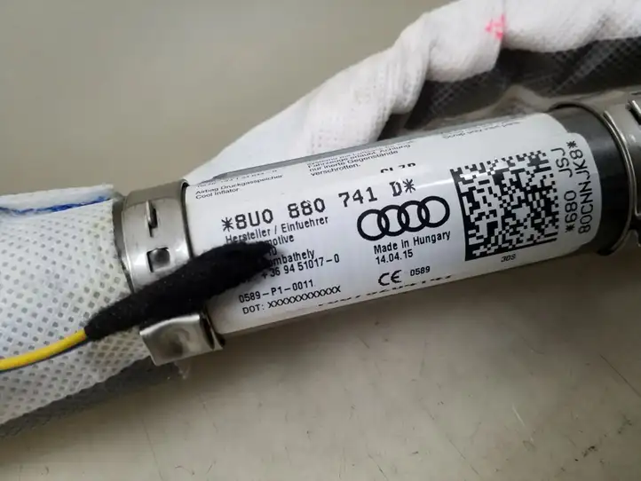 Audi Q3 8U (2011 - 2014) 8U0880741D Боковая подушка безопасности шторка — фото 2