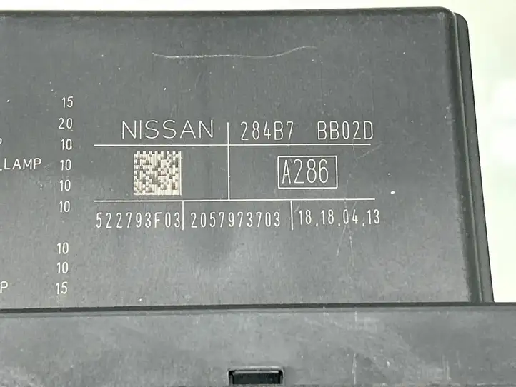 Nissan Qashqai (2010 - 2013) 284B7BB02D Блок предохранителей — фото 4