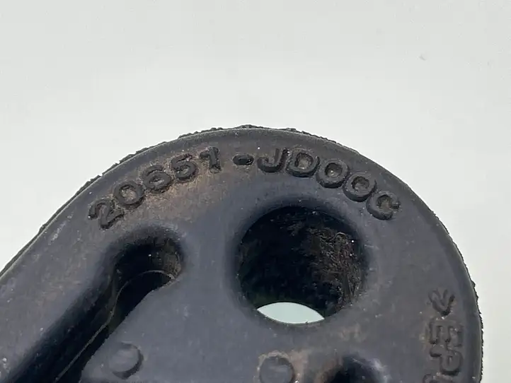 Nissan Qashqai (2010 - 2013) 20651JD00C Кронштейн глушителя — фото 3