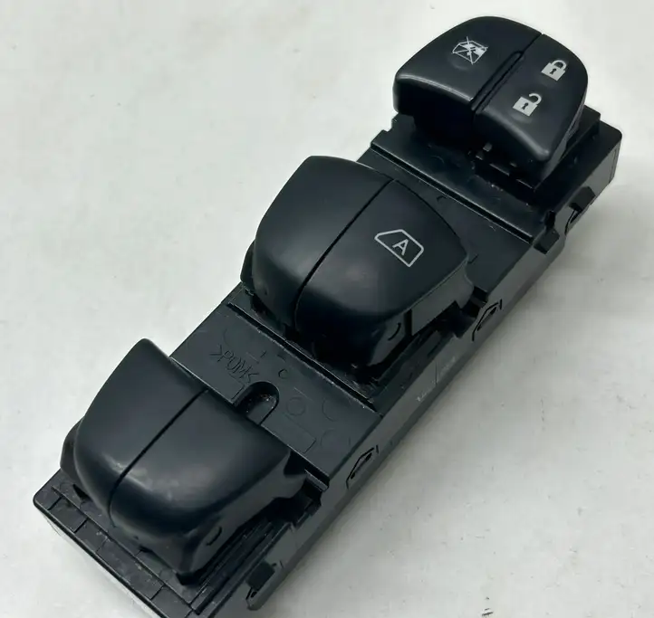 Nissan Navara D23 (2015 - ) 254014JG0A Включатель центрального замка — фото 2
