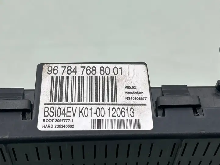 Citroen Berlingo (2012 - 2015) 9678476880 Модуль комфорта — фото 3