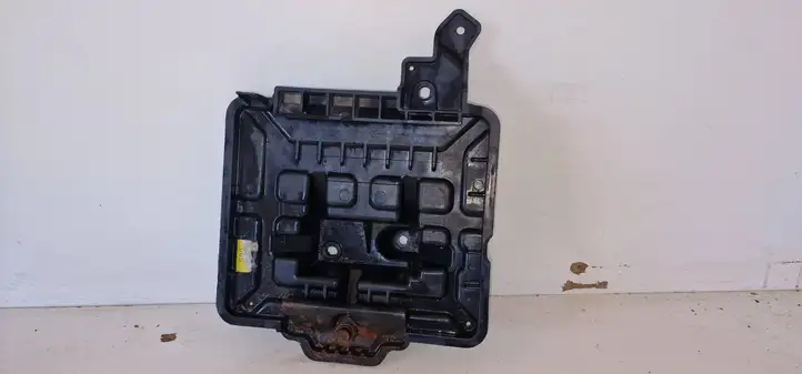 Kia Niro (2016 - ) 37150K4000 Площадка аккумулятора — фото 1