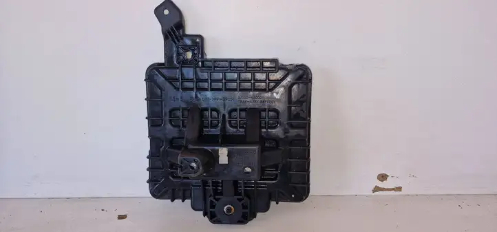 Kia Niro (2016 - ) 37150K4000 Площадка аккумулятора — фото 3