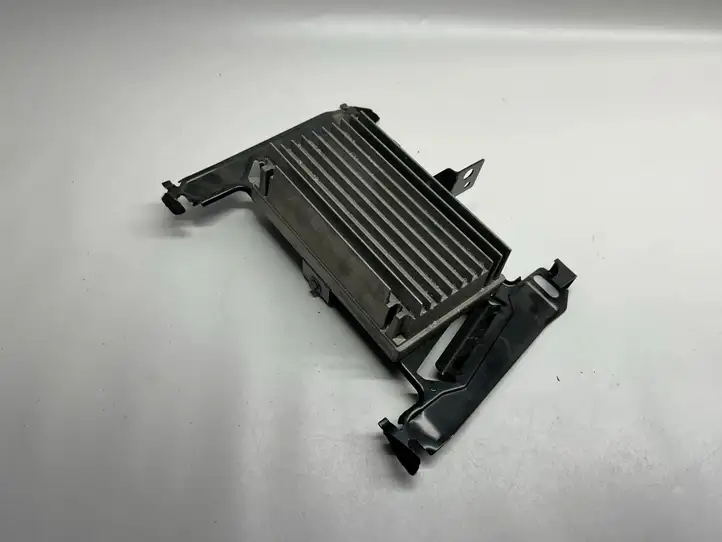 BMW 3 F30 F35 F31 (2012 - 2018) 9383966 Усилитель звука — фото 2