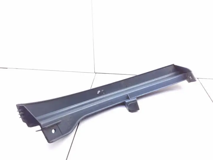 Opel Zafira A (1999 - 2003) 90580651LH Окантовка фары — фото 3